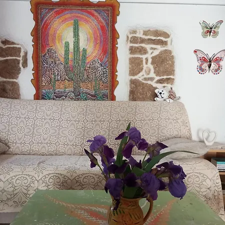 By Artist Apartment