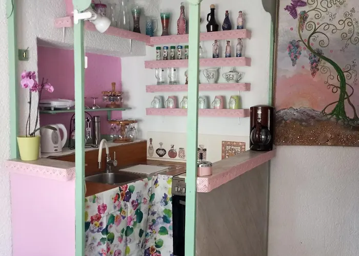 By Artist 아파트 Pićan